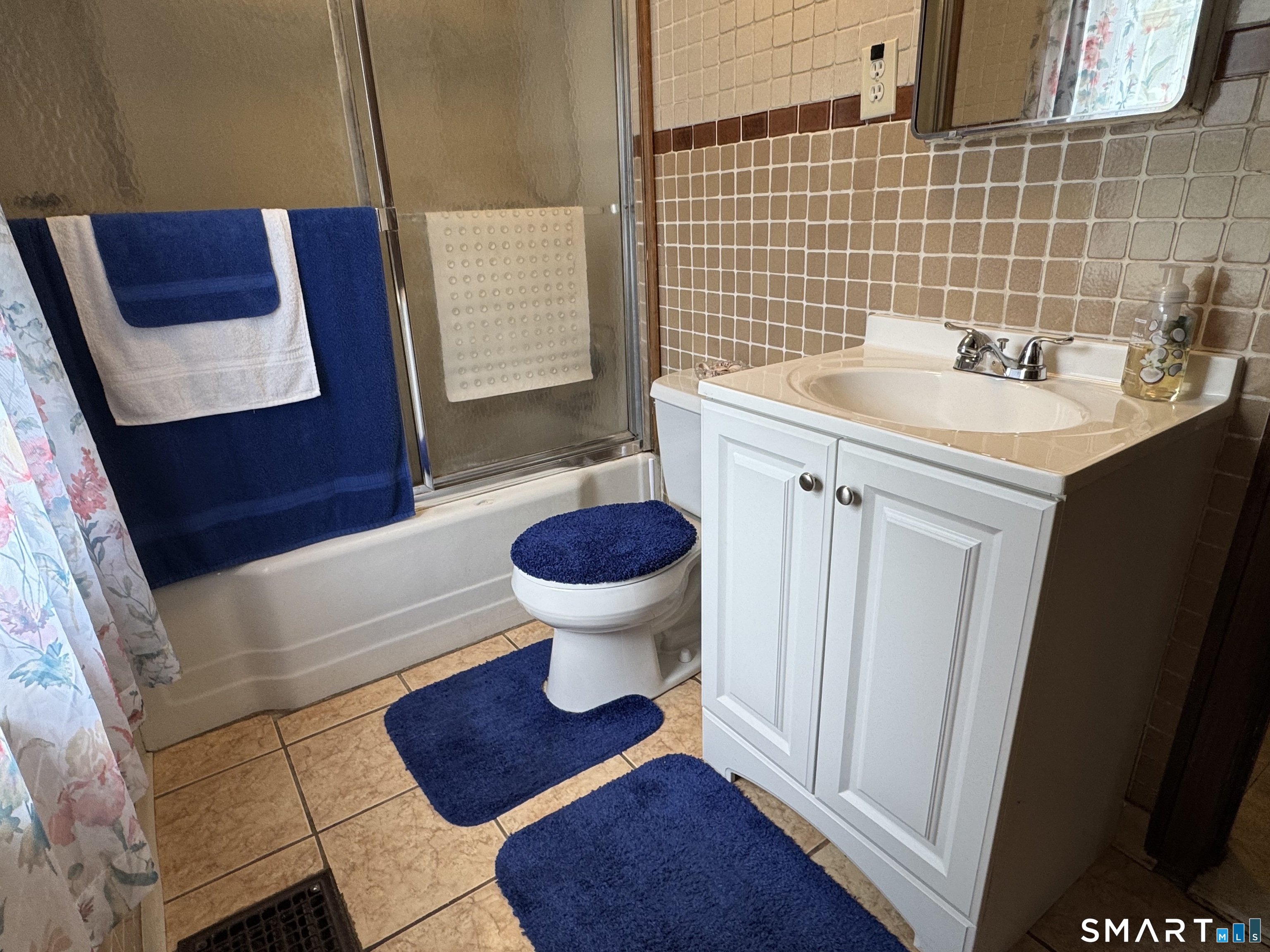 6 Norwell Street West Haven CT 06516