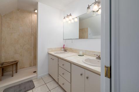 124 Auncient Oak Road Bethlehem CT 06751