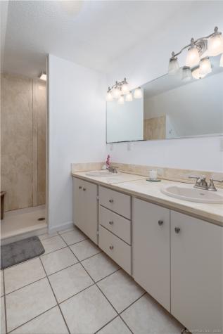 124 Auncient Oak Road Bethlehem CT 06751