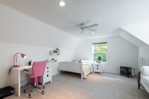 124 Auncient Oak Road Bethlehem CT 06751