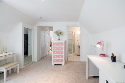 124 Auncient Oak Road Bethlehem CT 06751