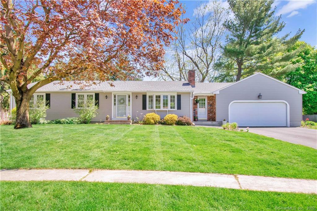 10 Deerfield Circle Enfield CT 06082