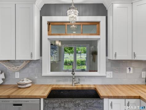 82 Pratt Road Clinton CT 06413