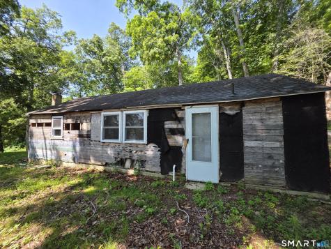 45-R Long Pond South Road Ledyard CT 06339
