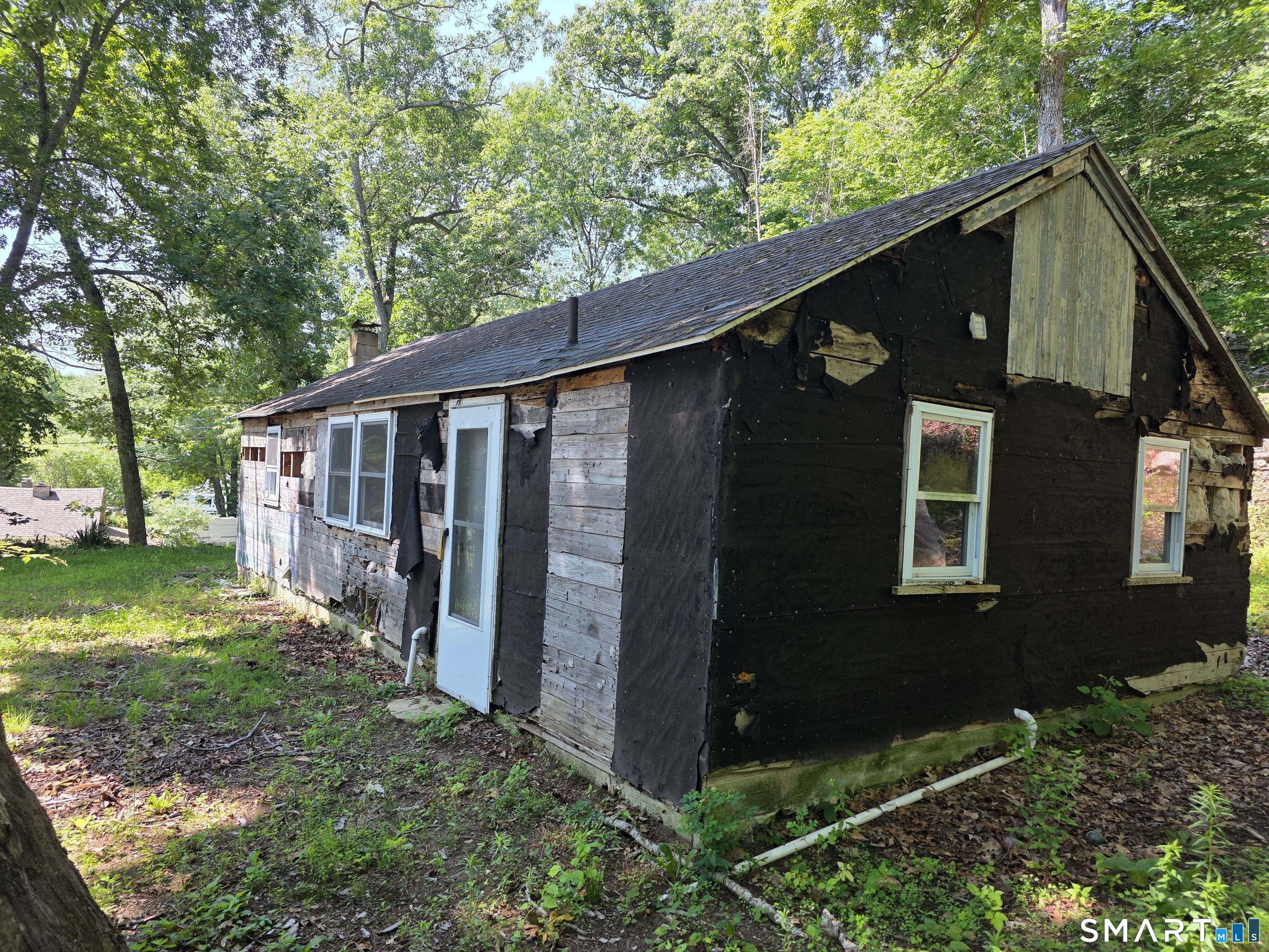 45-R Long Pond South Road Ledyard CT 06339