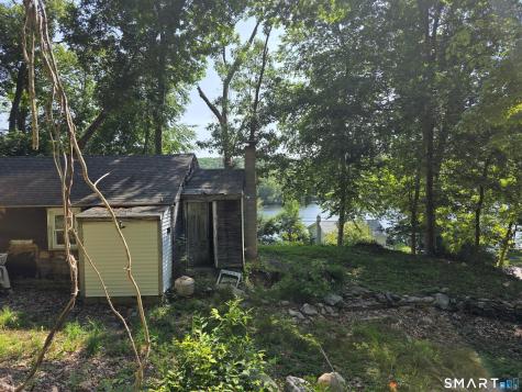 45-R Long Pond South Road Ledyard CT 06339