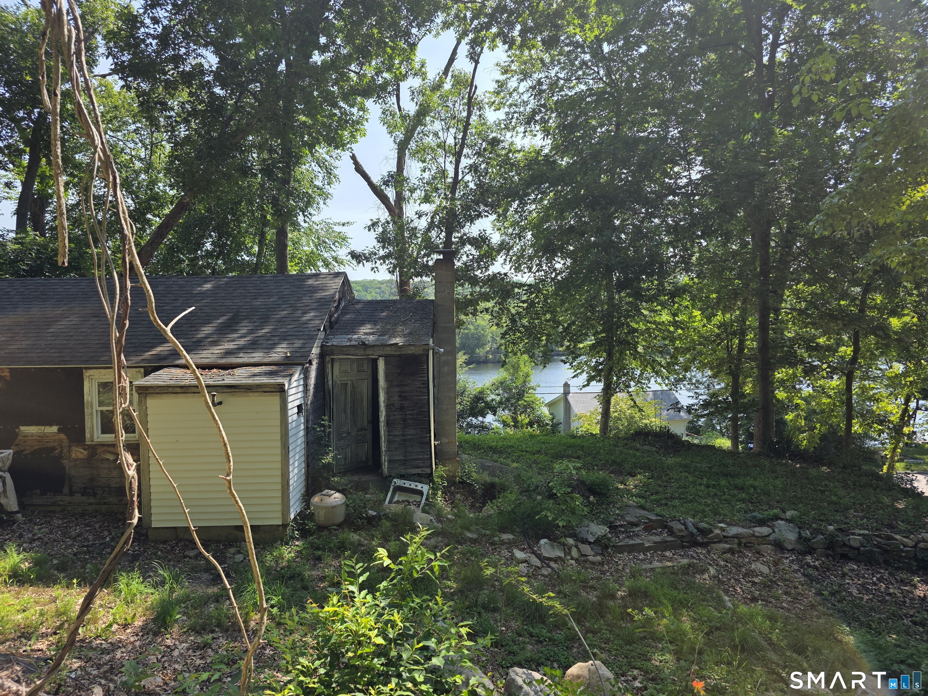 45-R Long Pond South Road Ledyard CT 06339