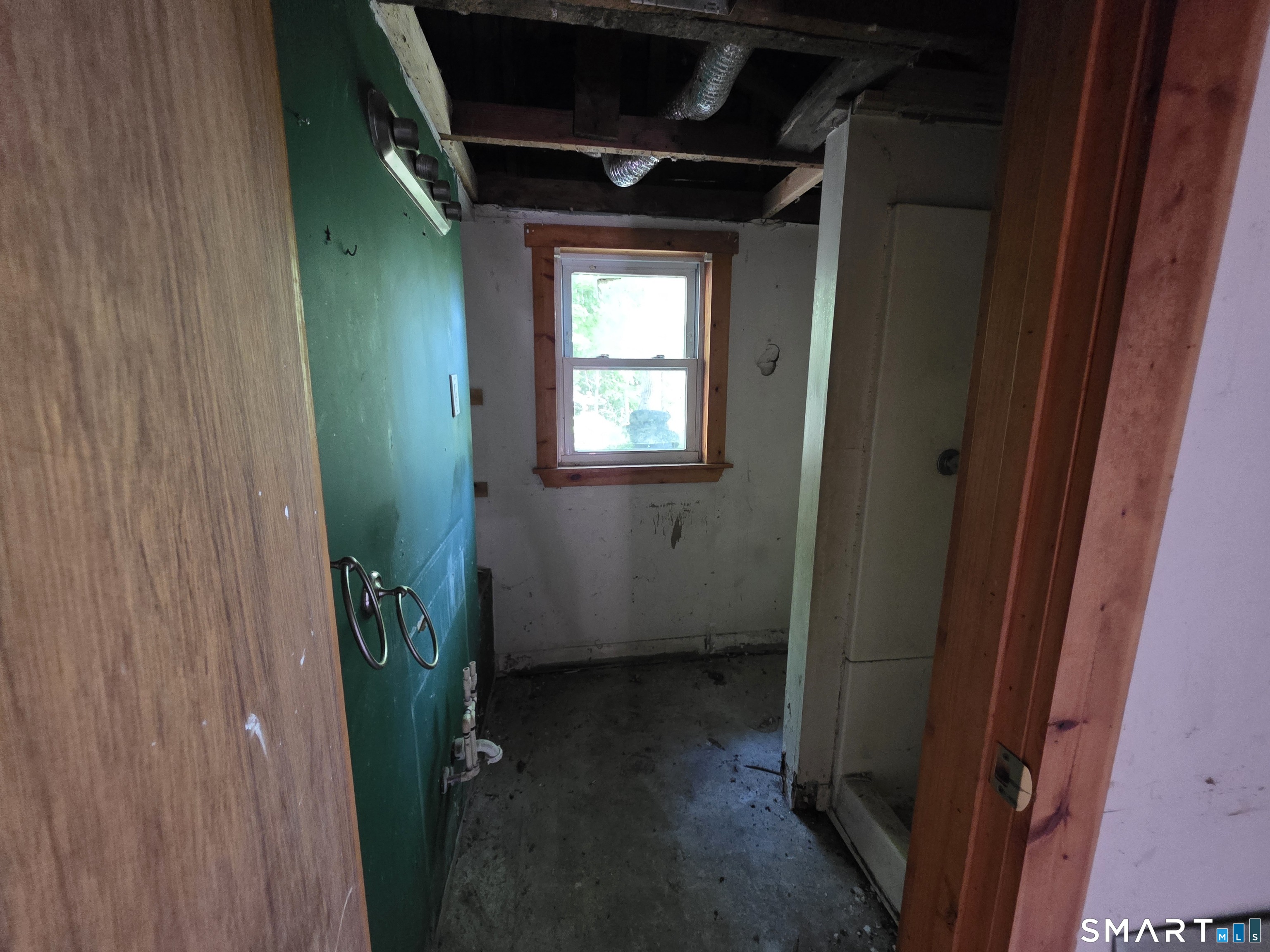 45-R Long Pond South Road Ledyard CT 06339