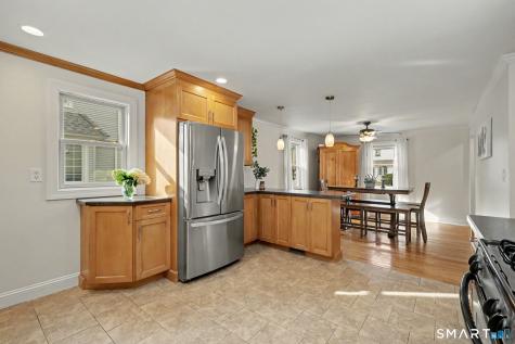 889 Wilcoxson Avenue Stratford CT 06614