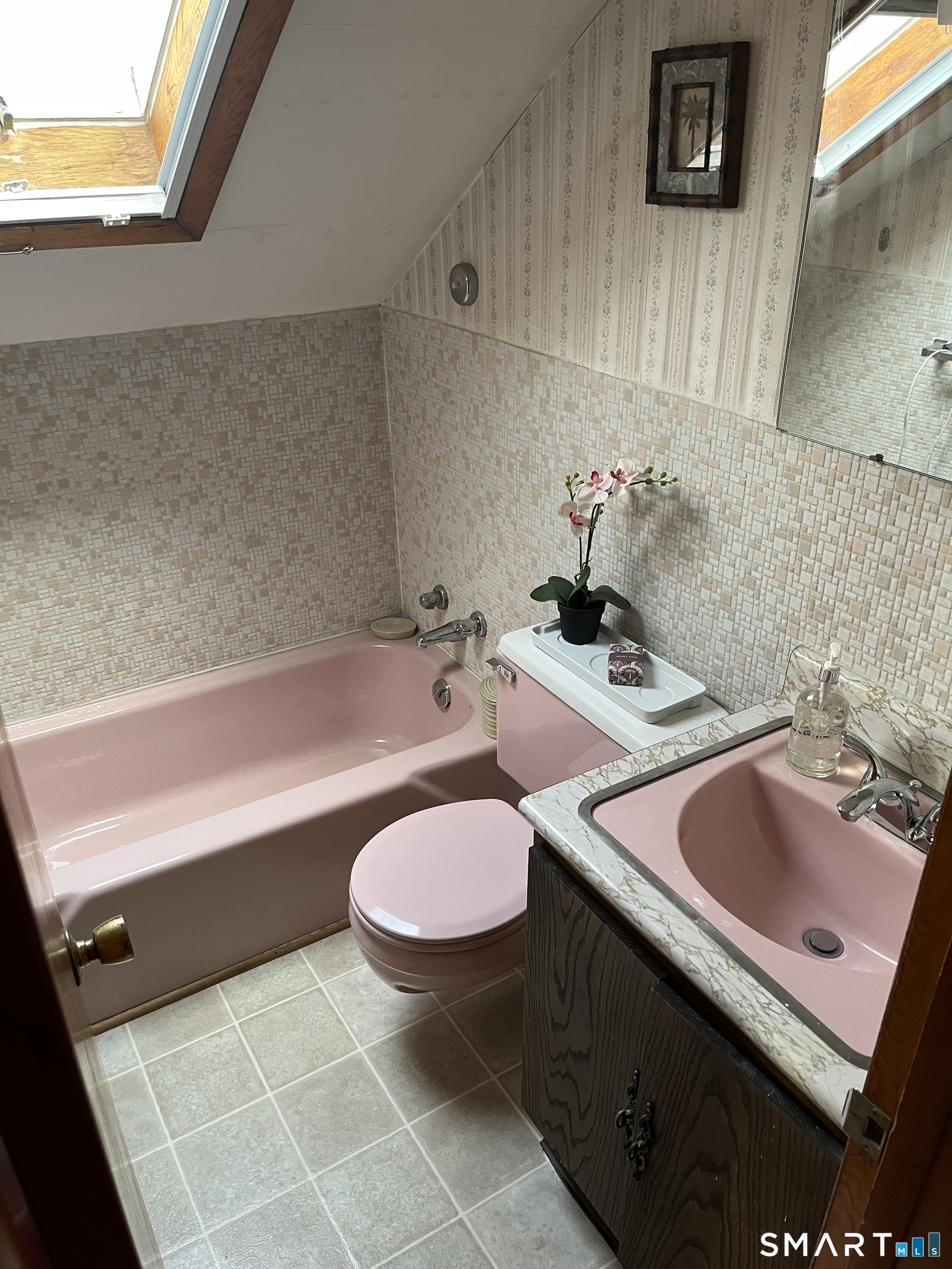39 Little Bay Lane Branford CT 06405