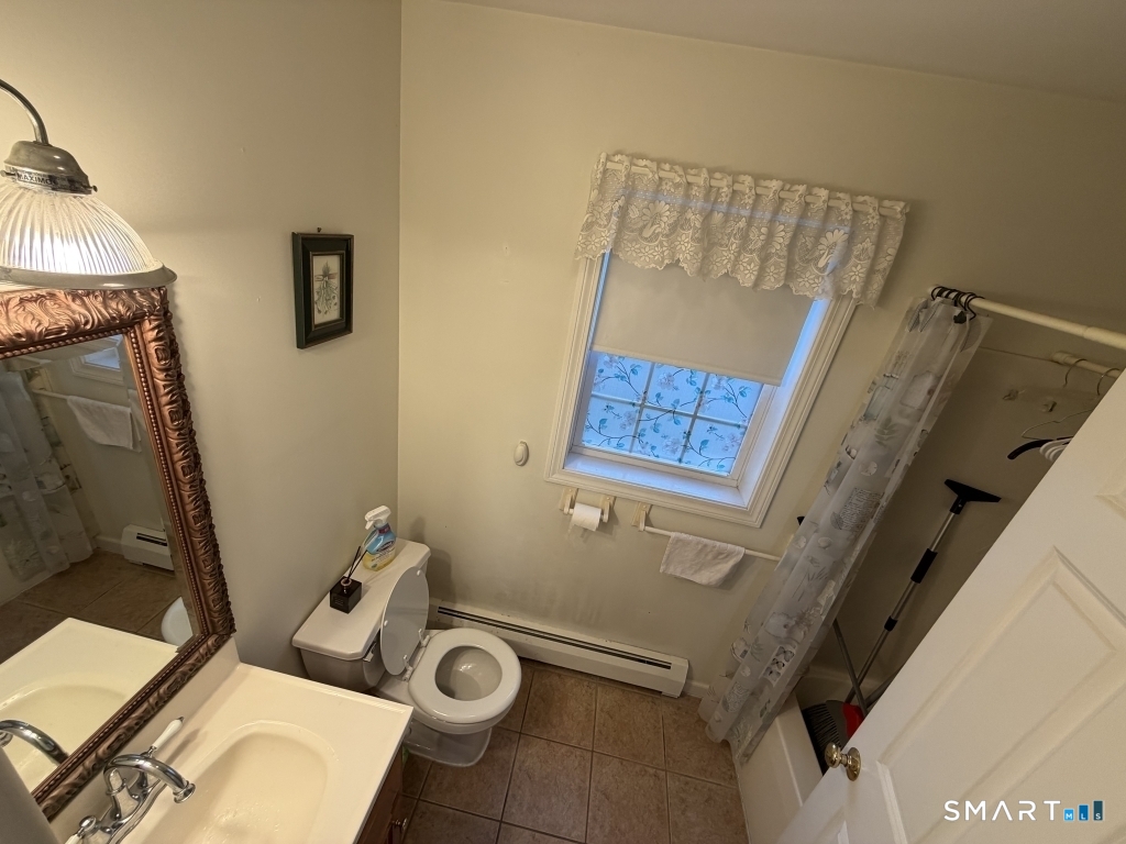 5 Thamesview Road Norwich CT 06360