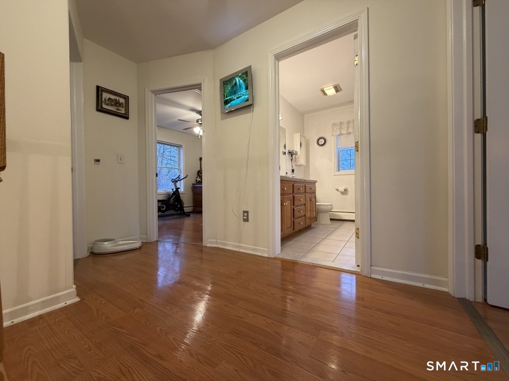5 Thamesview Road Norwich CT 06360