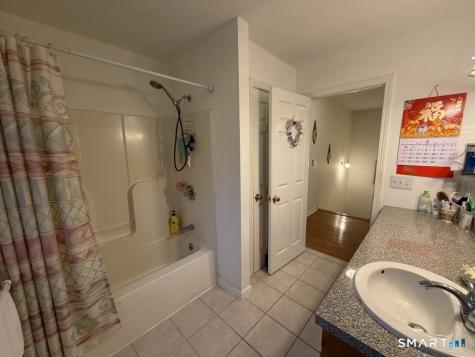 5 Thamesview Road Norwich CT 06360