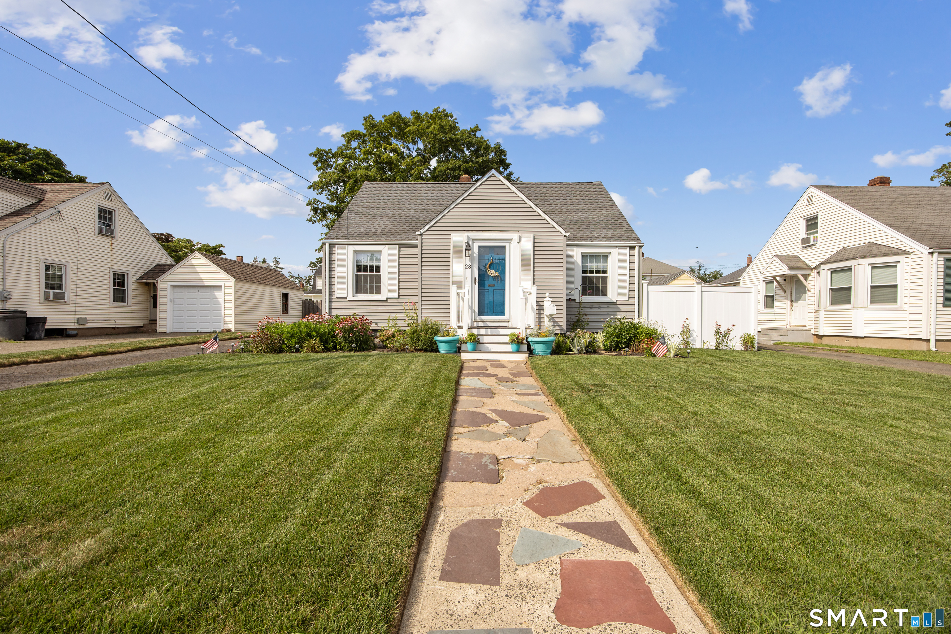 23 Rowe Street East Haven CT 06512