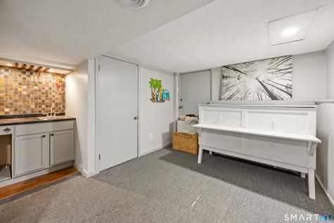 23 Rowe Street East Haven CT 06512