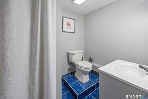 23 Rowe Street East Haven CT 06512