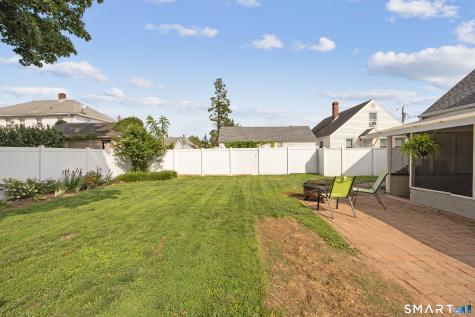 23 Rowe Street East Haven CT 06512