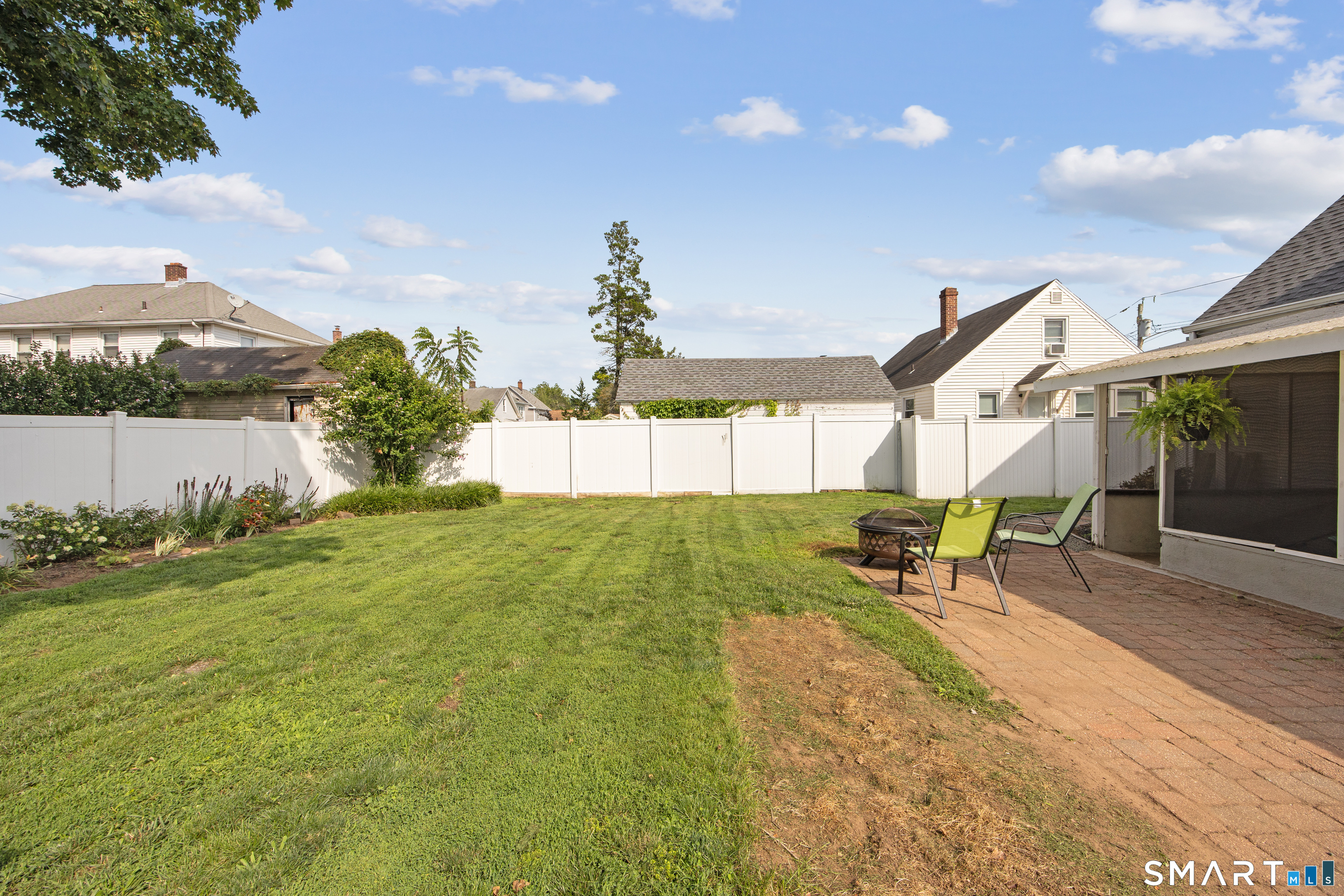 23 Rowe Street East Haven CT 06512