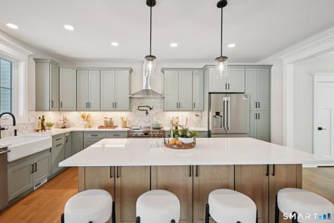 1 Twin Valley Road East Lyme CT 06333