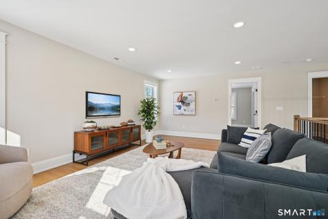 1 Twin Valley Road East Lyme CT 06333