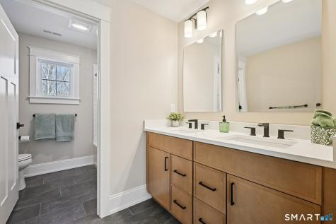 1 Twin Valley Road East Lyme CT 06333