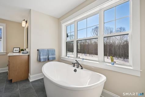 1 Twin Valley Road East Lyme CT 06333