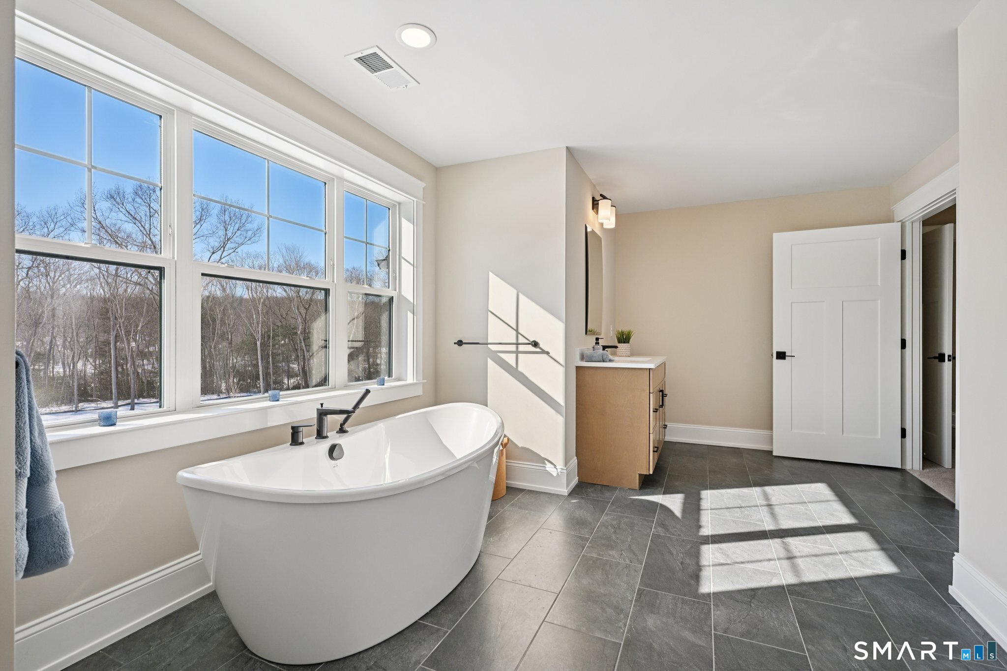 1 Twin Valley Road East Lyme CT 06333