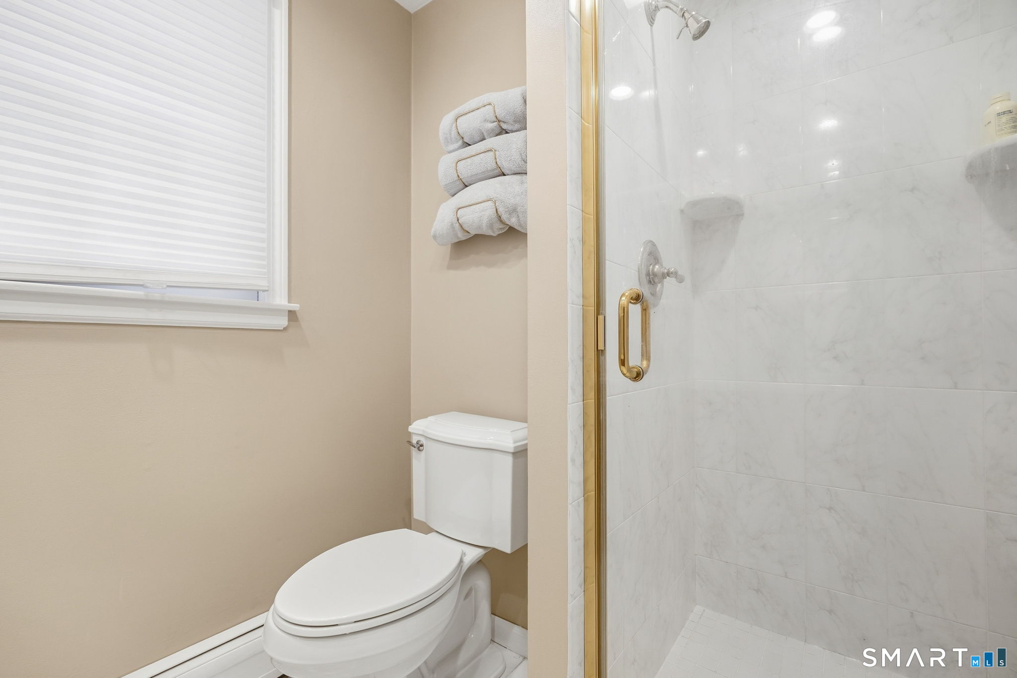 5 Dominique Lane Simsbury CT 06070