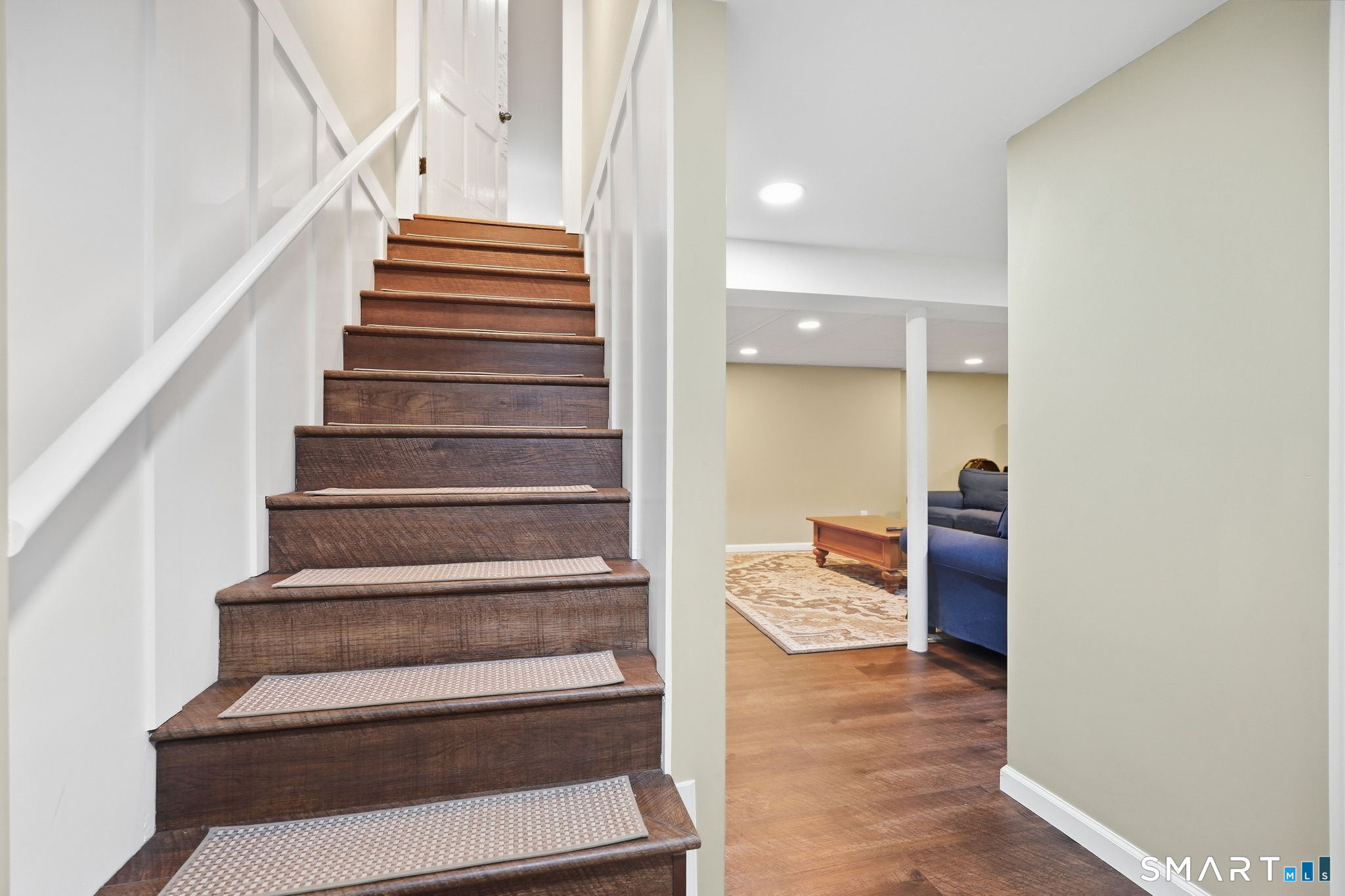5 Dominique Lane Simsbury CT 06070
