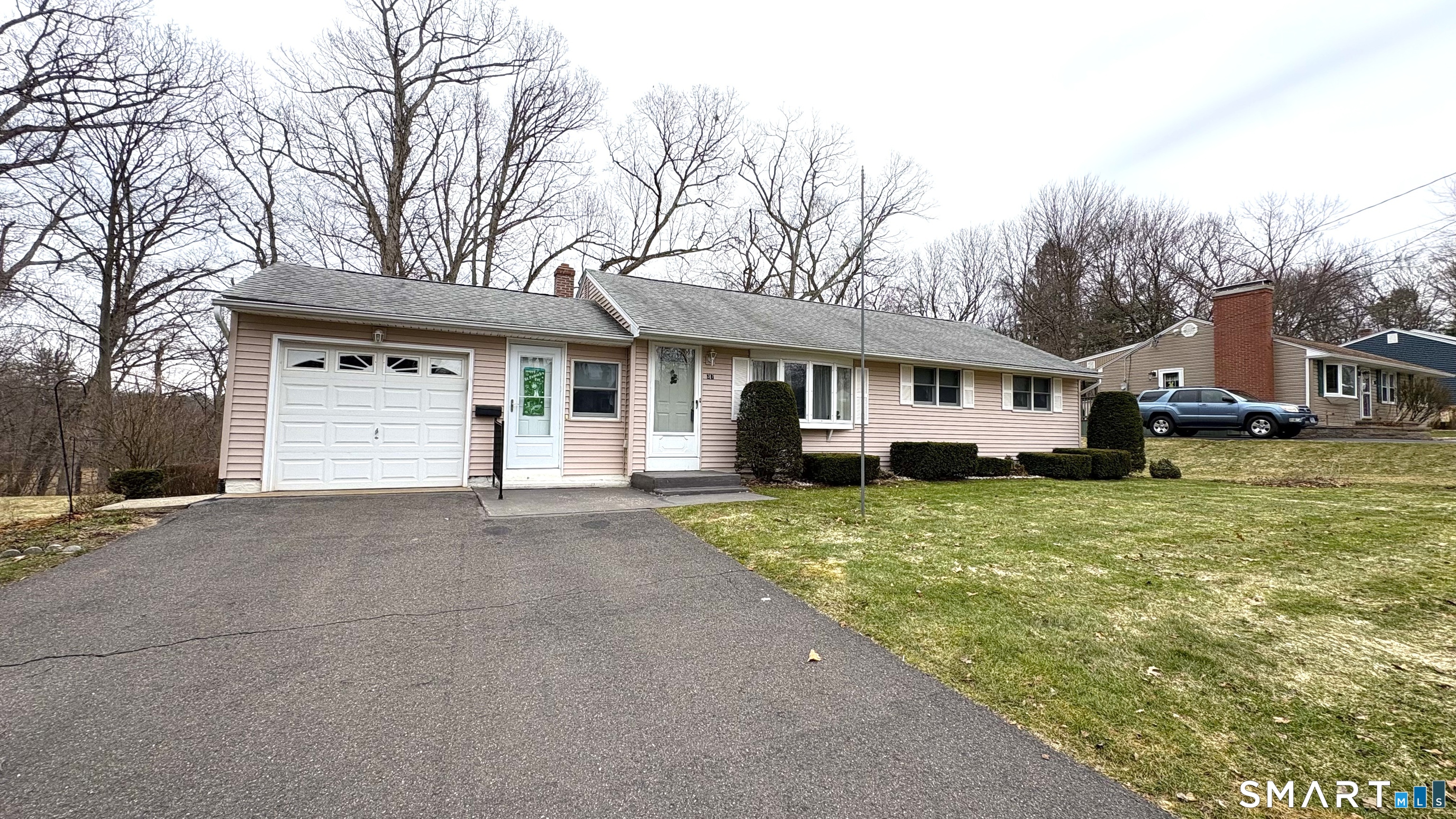 37 Indian Run Enfield CT 06082