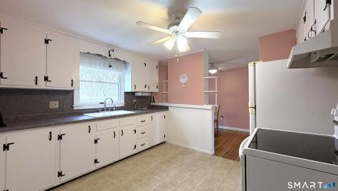 37 Indian Run Enfield CT 06082