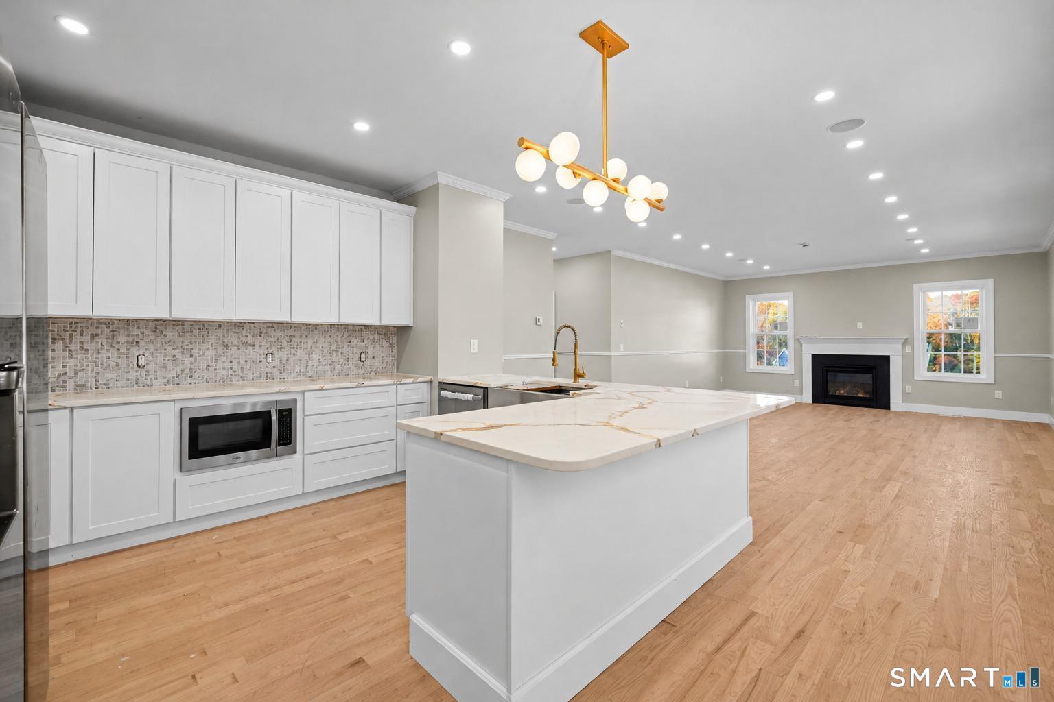 156 Corbin Ridge Bristol CT 06010