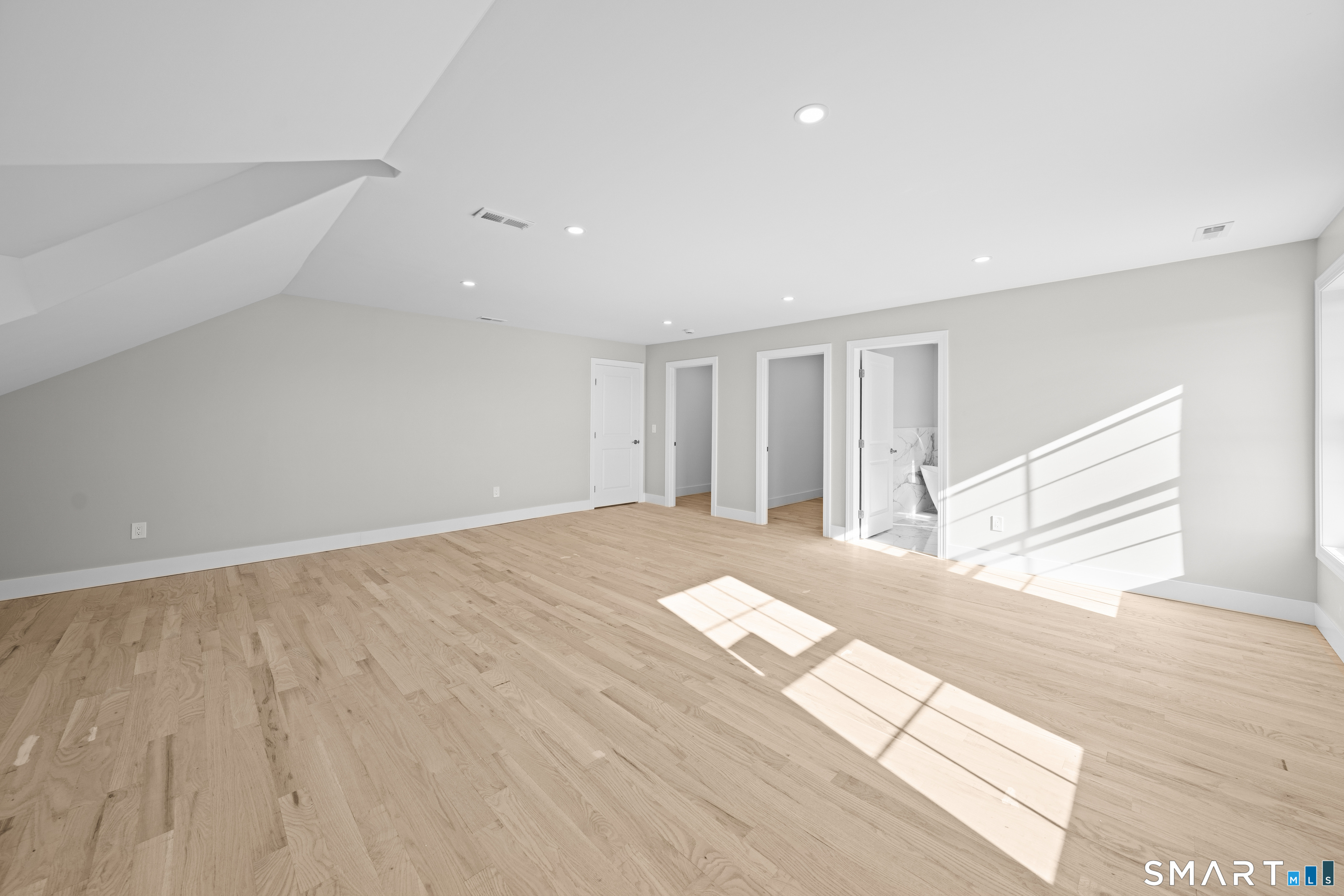 156 Corbin Ridge Bristol CT 06010