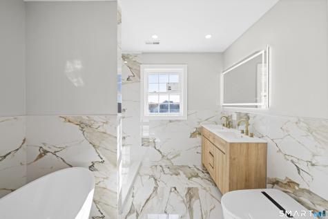 156 Corbin Ridge Bristol CT 06010