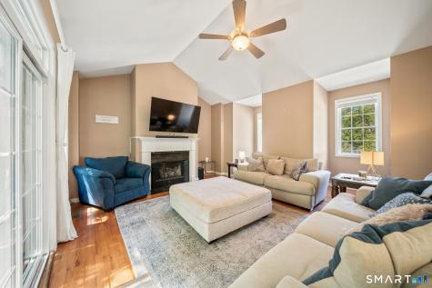 2 Minuteman Circle Southbury CT 06488