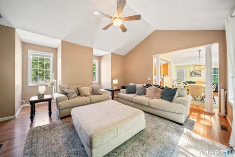 2 Minuteman Circle Southbury CT 06488