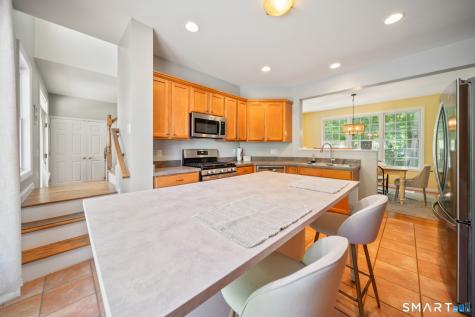 2 Minuteman Circle Southbury CT 06488