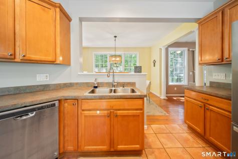 2 Minuteman Circle Southbury CT 06488