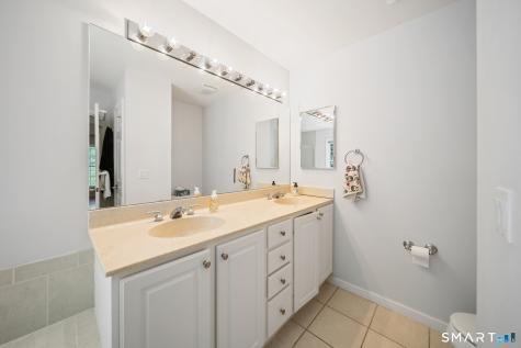 2 Minuteman Circle Southbury CT 06488
