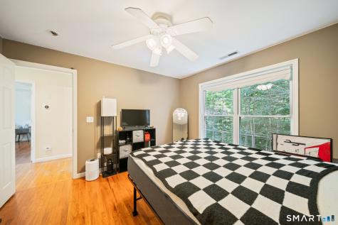 2 Minuteman Circle Southbury CT 06488