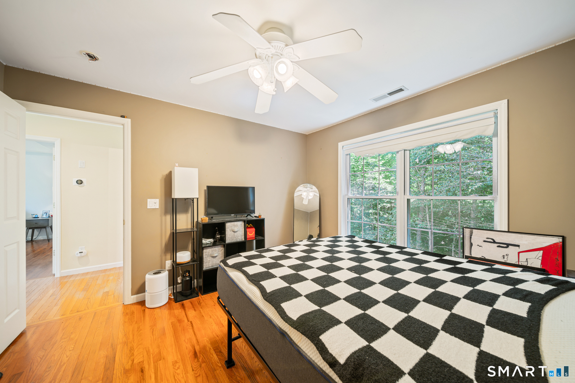 2 Minuteman Circle Southbury CT 06488
