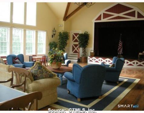 2 Minuteman Circle Southbury CT 06488