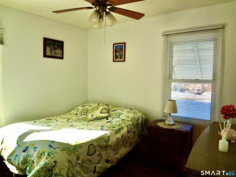 4 Beverly Drive Ansonia CT 06401