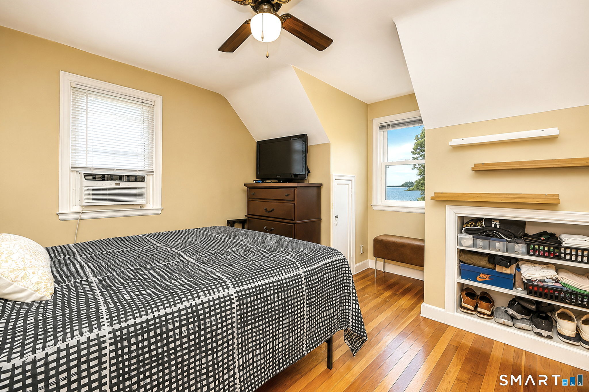 230 Highland Avenue West Haven CT 06516