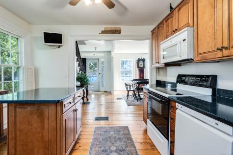 417 River Road Stonington CT 06379