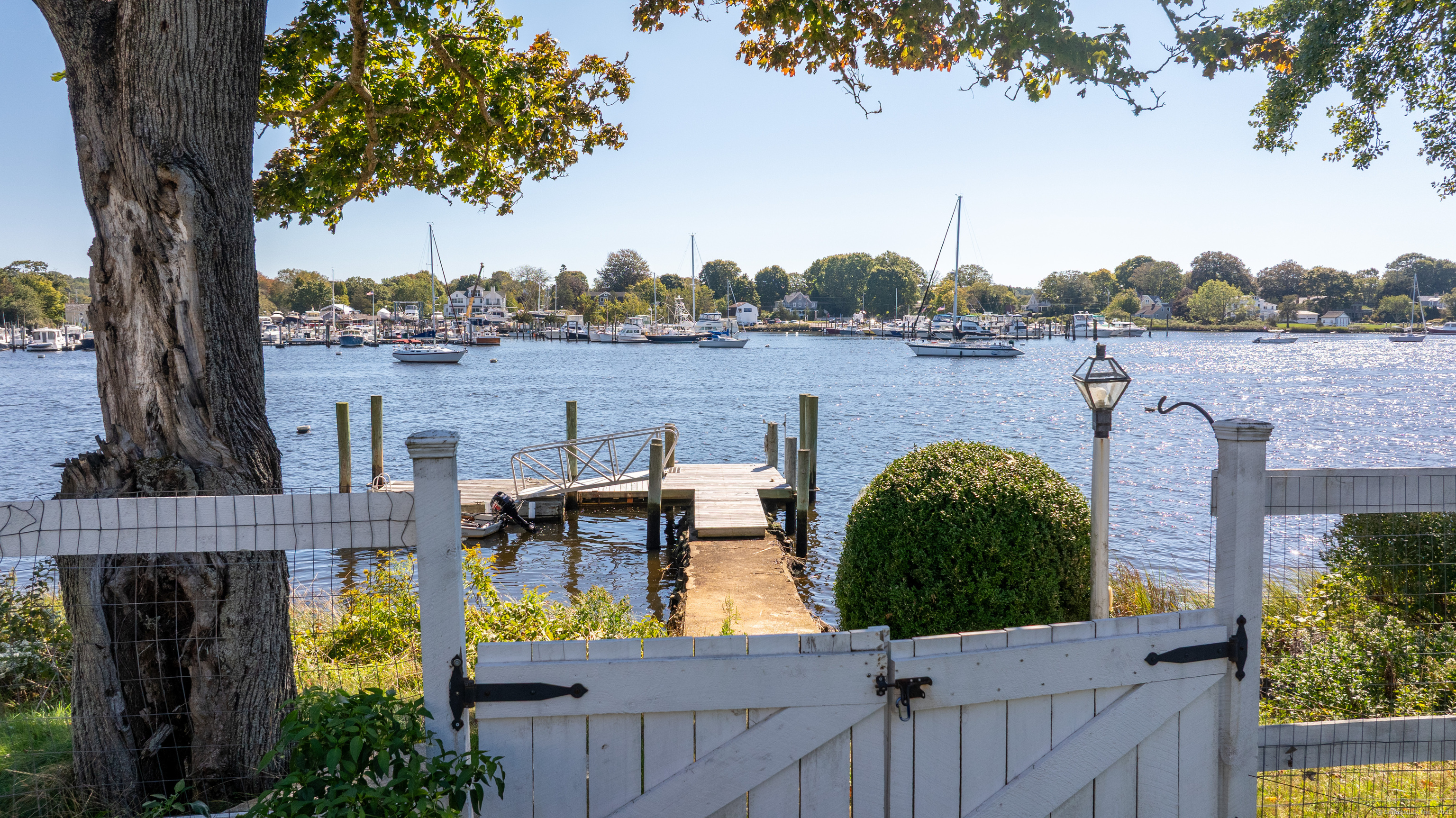 417 River Road Stonington CT 06379