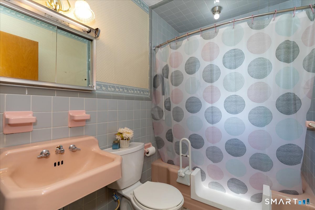 40 Tolland Turnpike Willington CT 06279