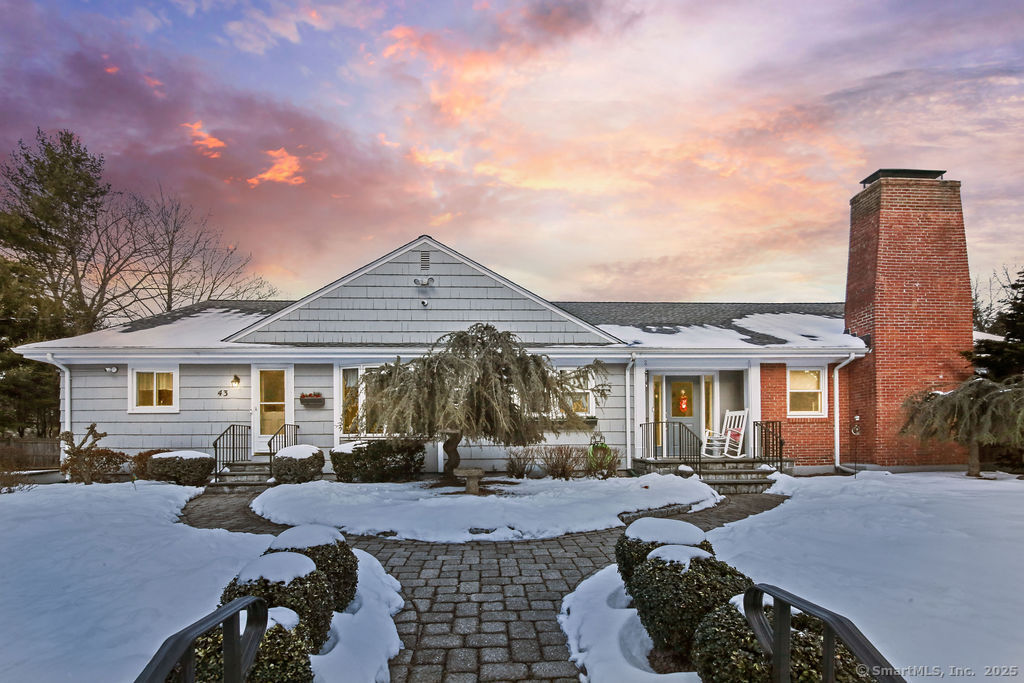 43 Mountain Brook Road West Hartford CT 06117