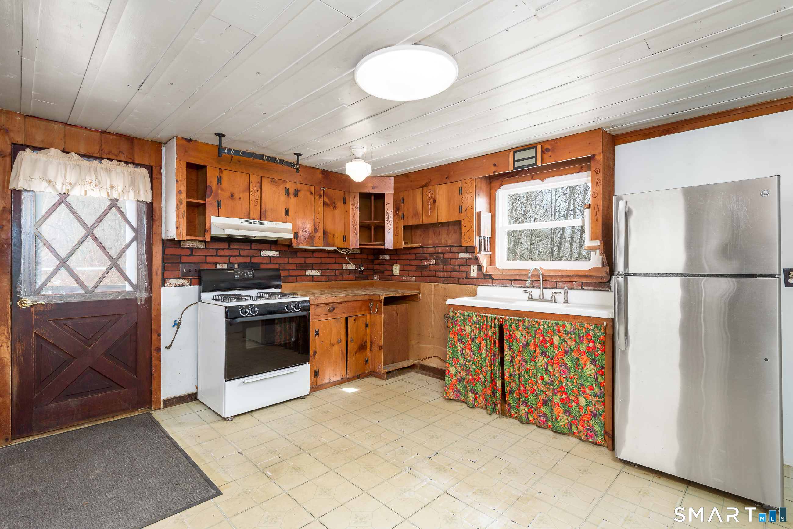 39 Paper Mill Road Hebron CT 06231