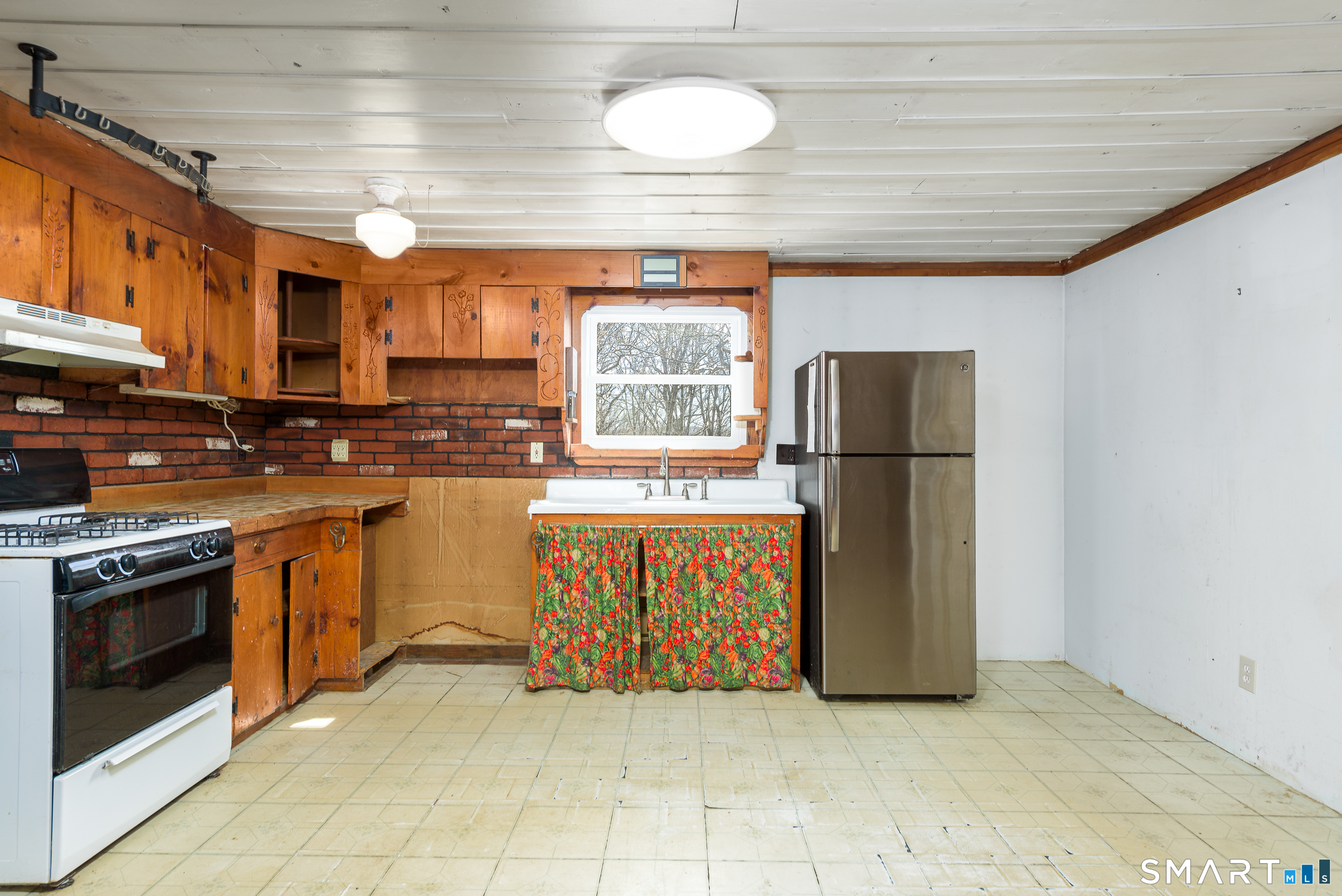 39 Paper Mill Road Hebron CT 06231